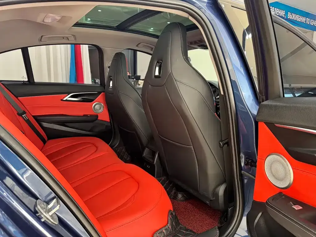 BMW 1 Series 2022 из CN, фото 9
