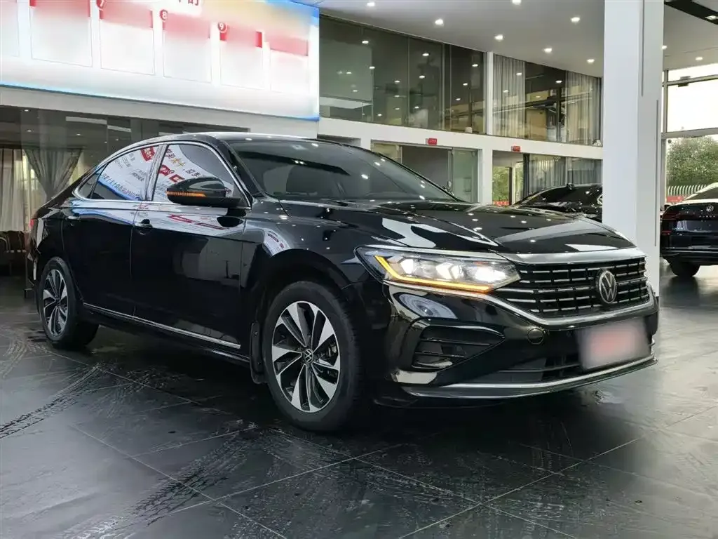Volkswagen Passat — фото 7