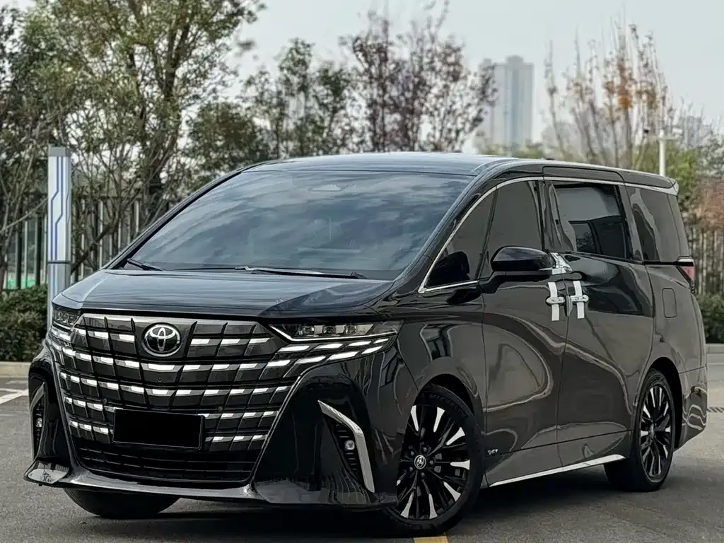 Toyota Alphard 2024 из CN, фото 1