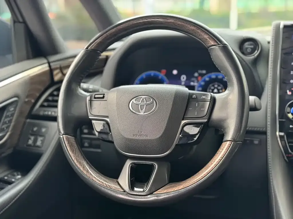 Toyota Alphard 2024 из CN, фото 9