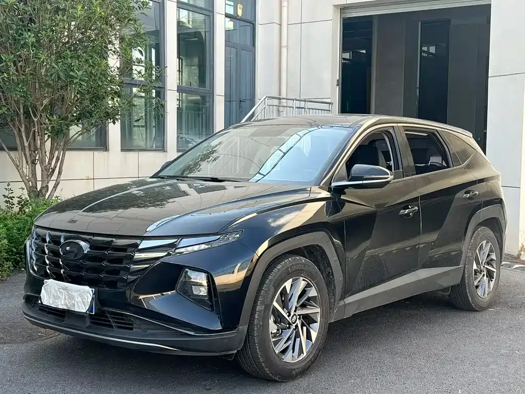 Hyundai Tucson — фото 1
