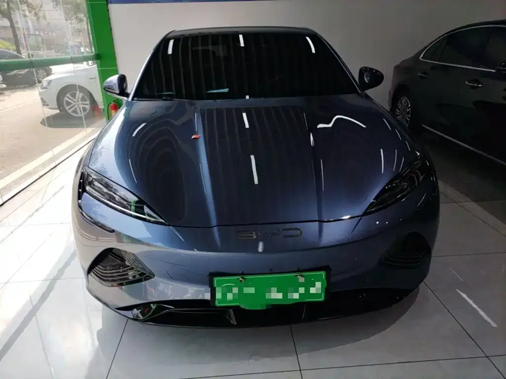BYD Seal — фото 3