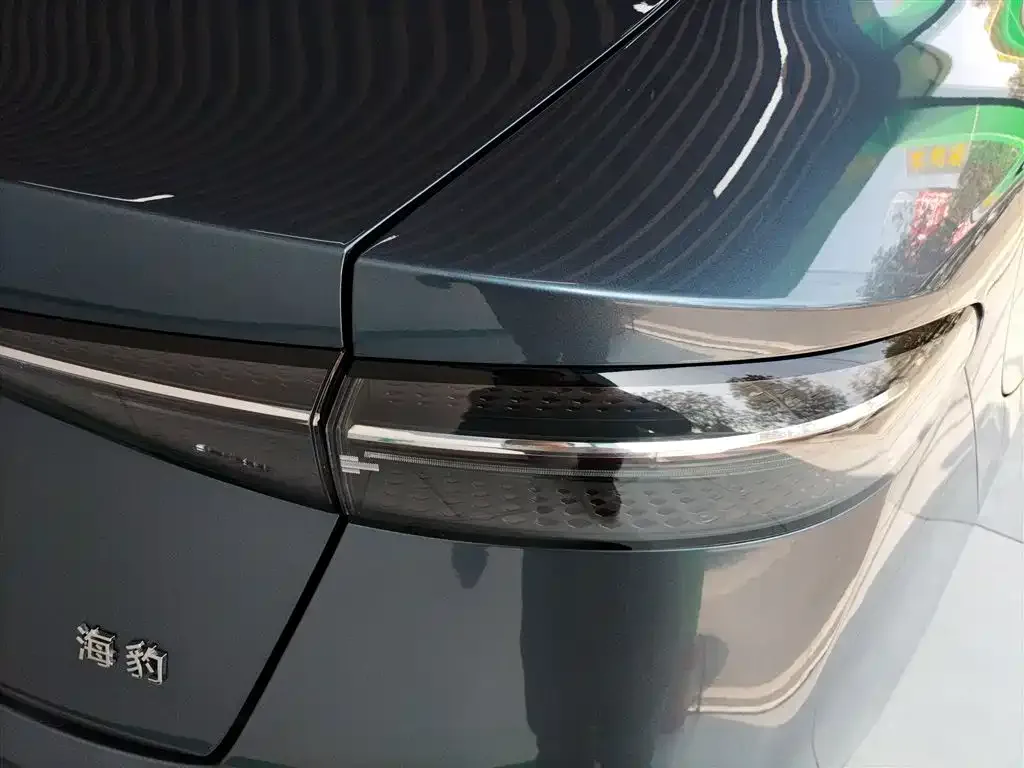 BYD Seal — фото 8