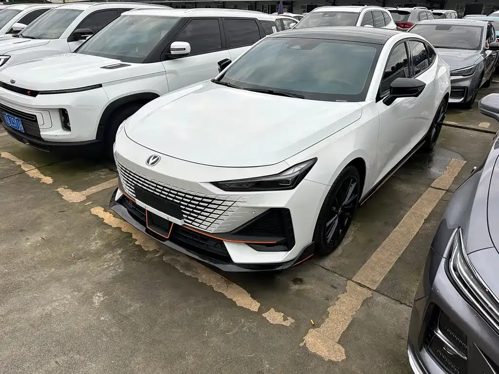 Changan UNI-V 2023 из CN, фото 1