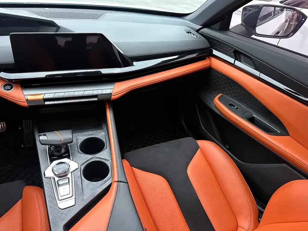 Changan UNI-V 2023 из CN, фото 7