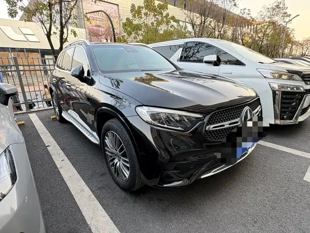 Mercedes-Benz GLC 2023 из CN, фото 2