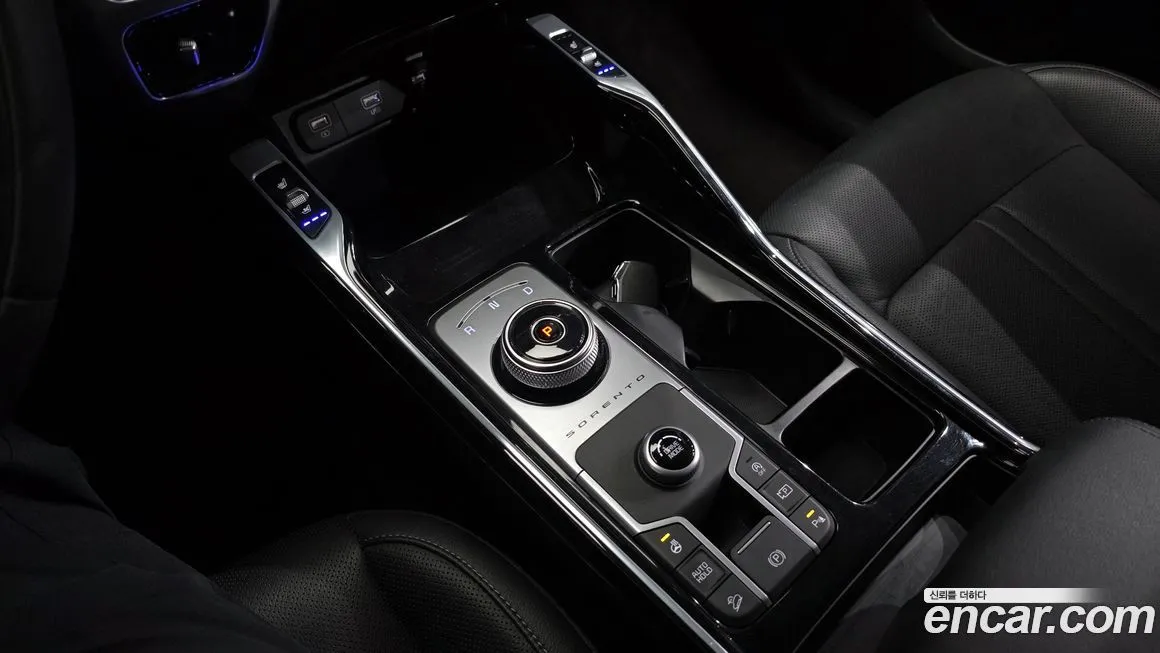 Kia Sorento — фото 9