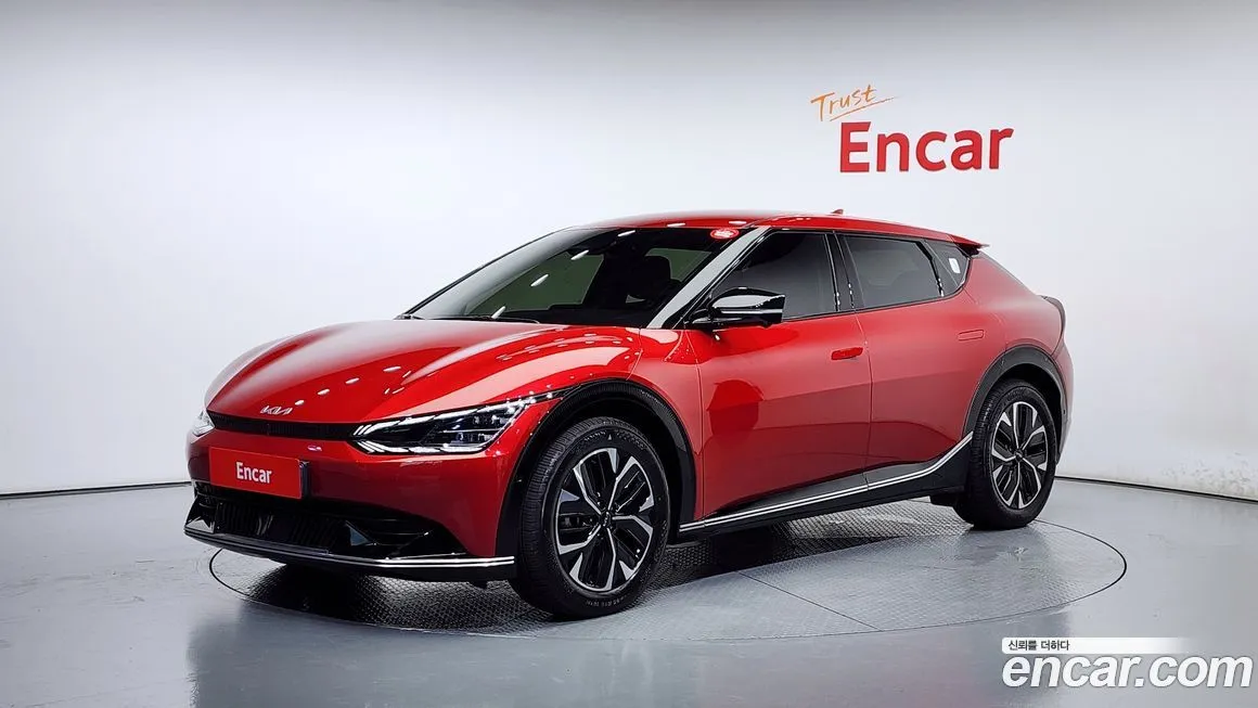 Kia EV6 — фото 1