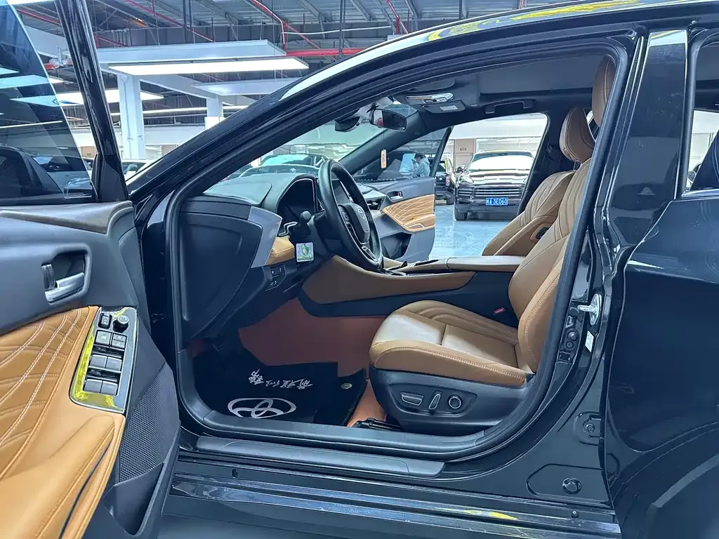 Toyota Avalon 2024 из CN, фото 4