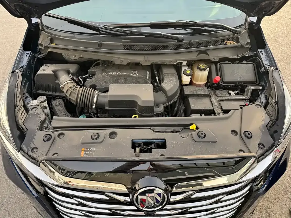 Buick GL8 2023 из CN, фото 8