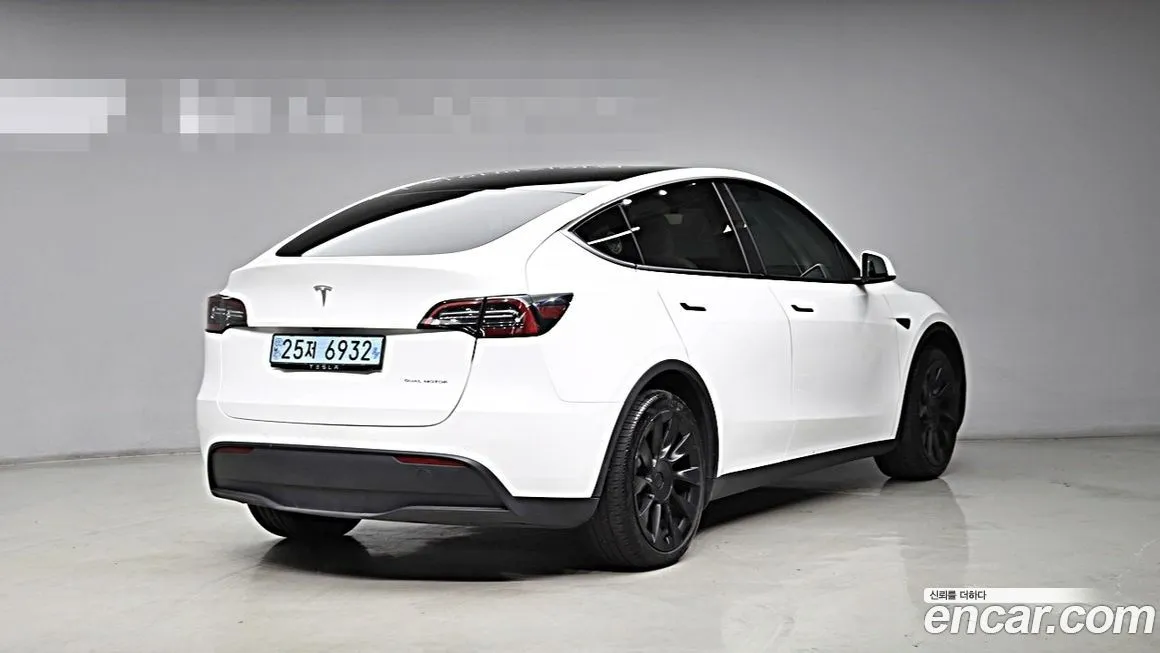 Tesla Model Y 2021 из KR, фото 2