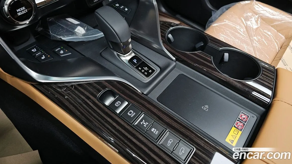 Lexus LX — фото 9