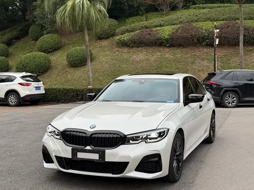 BMW 3 Series 2021 из CN, фото 1