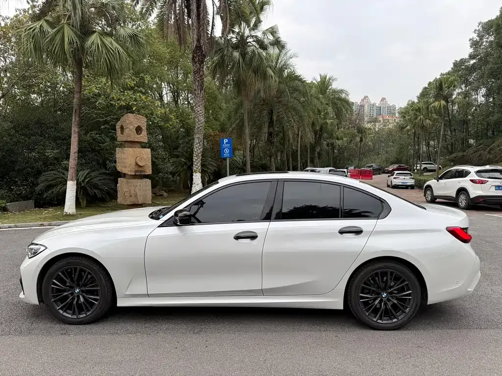 BMW 3 Series 2021 из CN, фото 8