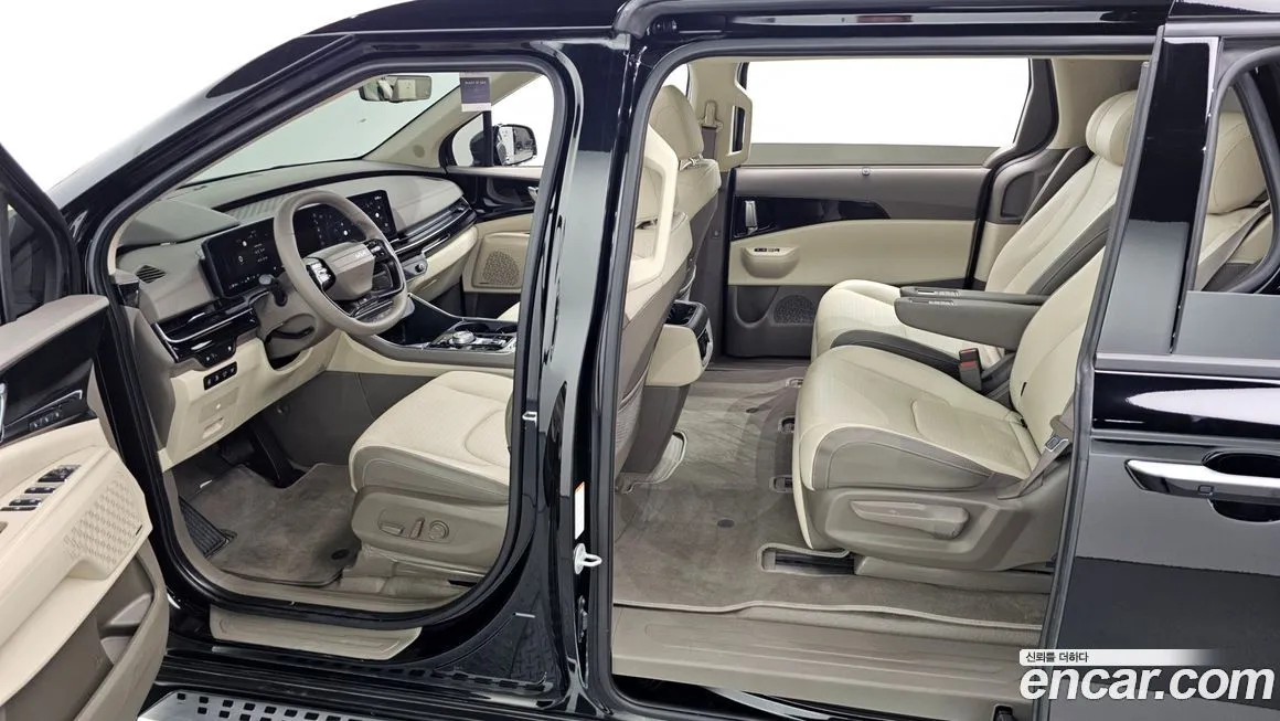 Kia Carnival — фото 10