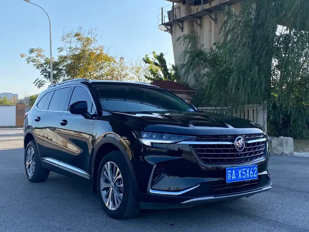 Buick Envision Plus — фото 2