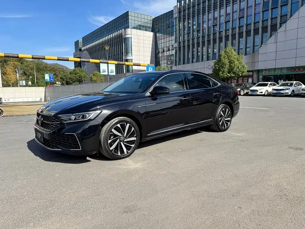 Volkswagen Passat 2022 из CN, фото 1