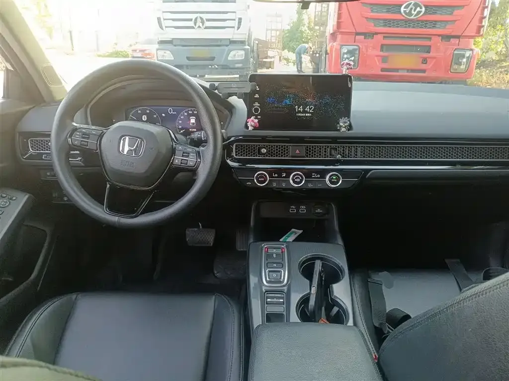Honda Civic 2023 из CN, фото 10