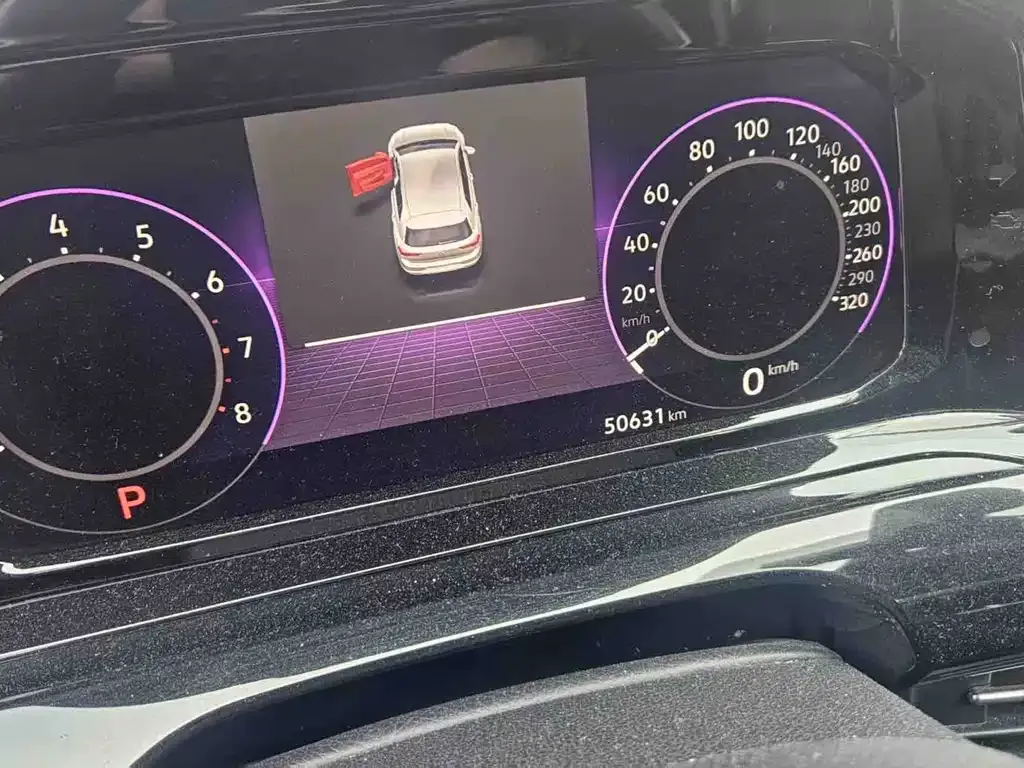 Volkswagen Golf 2023 из CN, фото 5