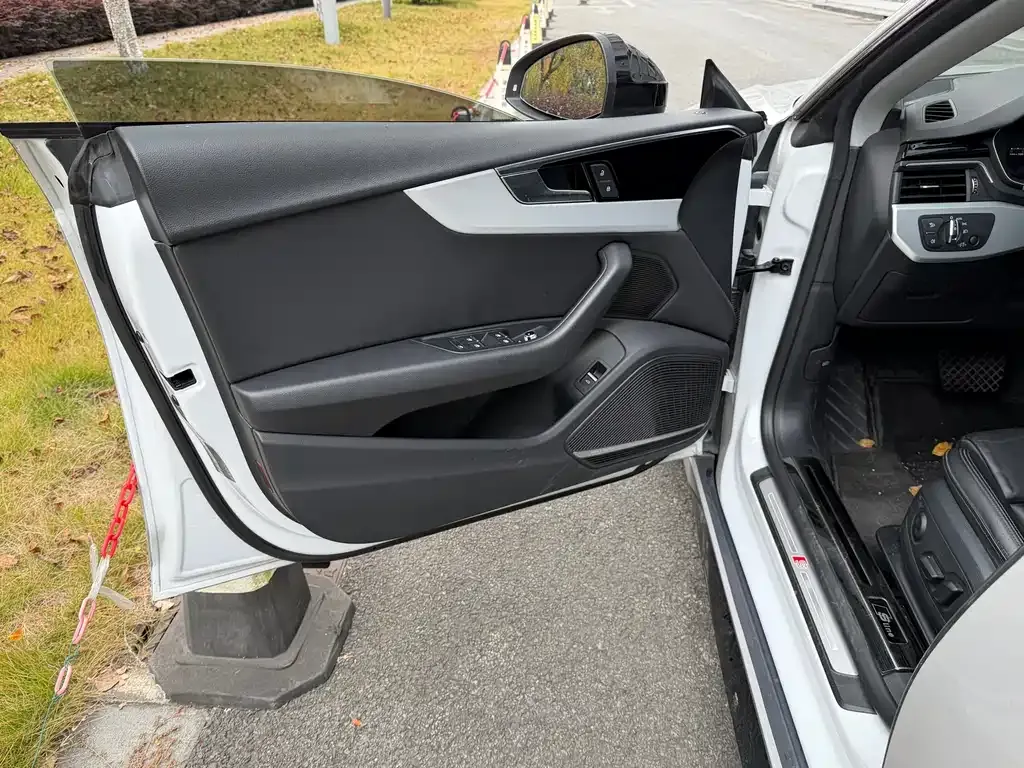 Audi A5 (Import) 2023 из CN, фото 7