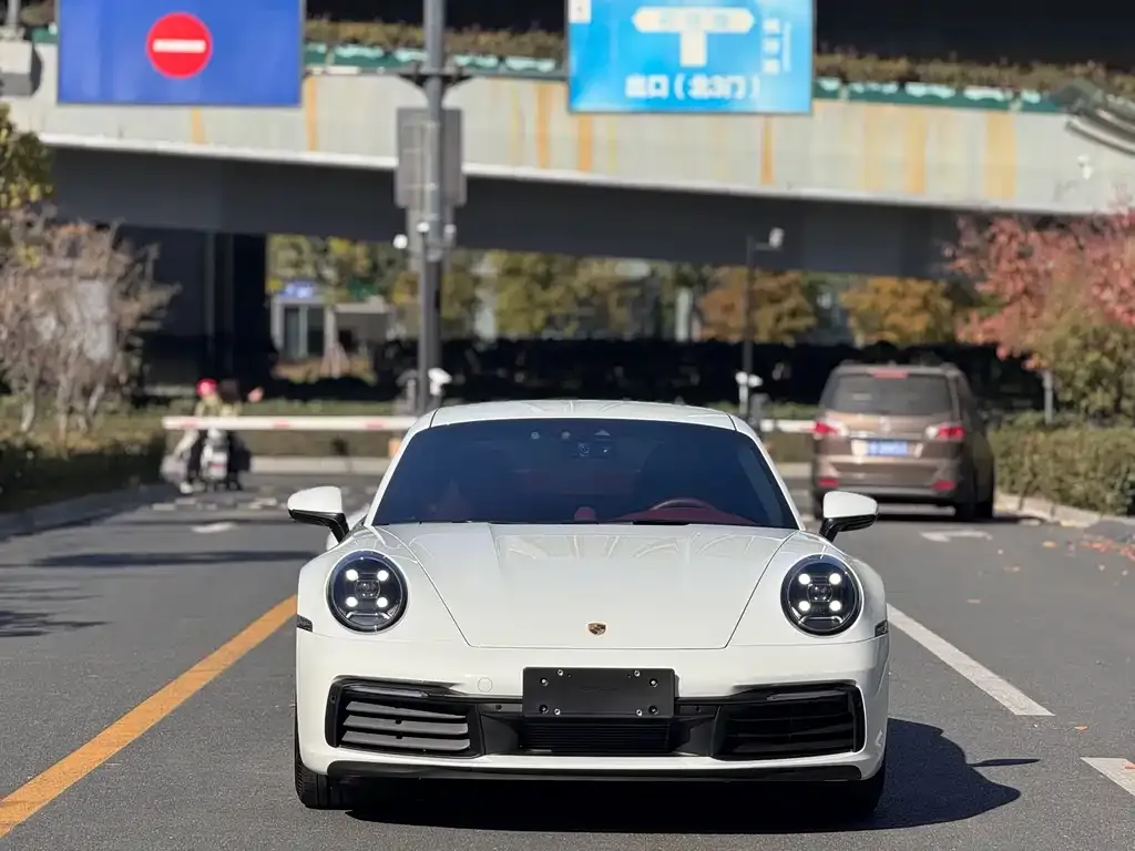 Porsche 911 2024 из CN, фото 2