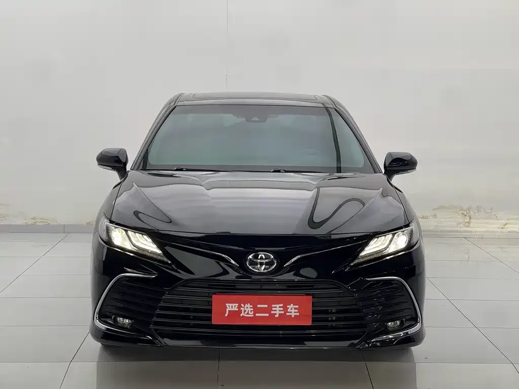 Toyota Camry 2023 из CN, фото 2