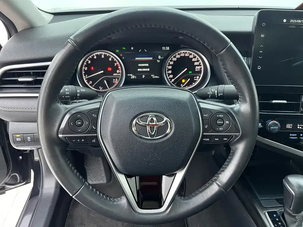 Toyota Camry 2023 из CN, фото 5