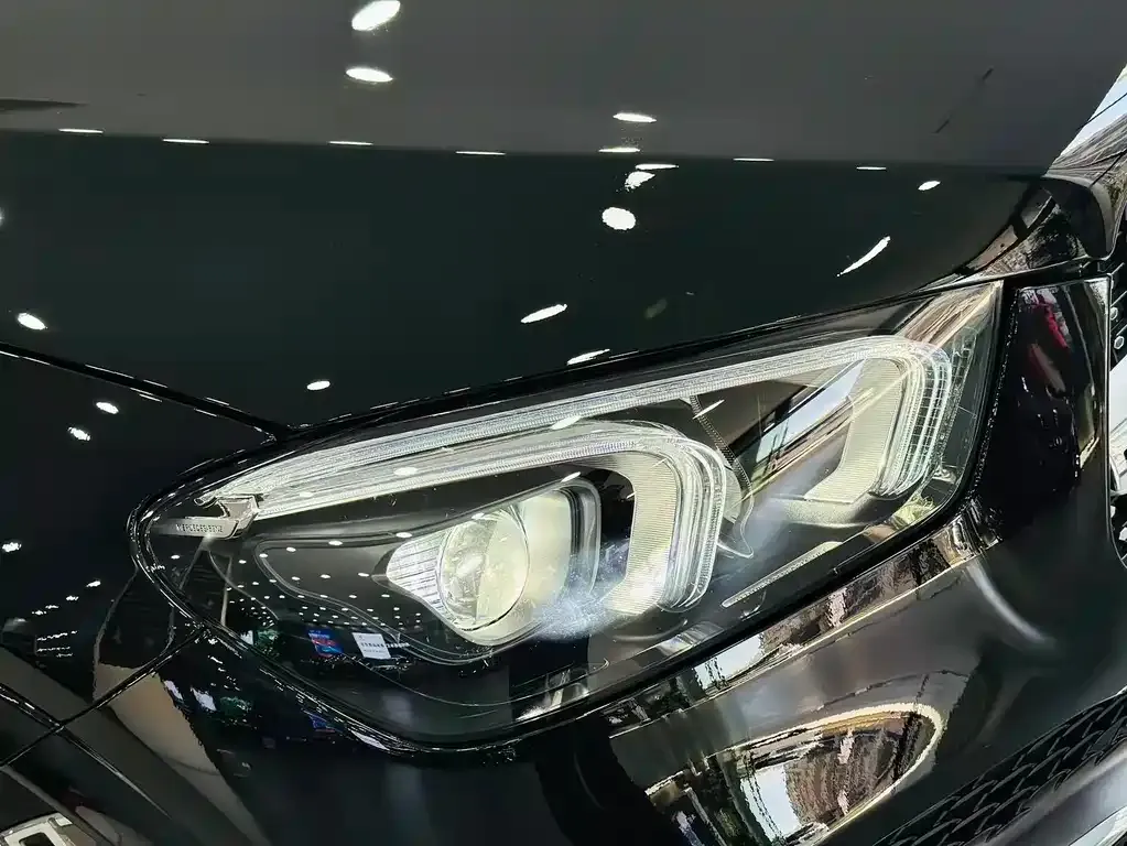 Mercedes-Benz GLE — фото 10