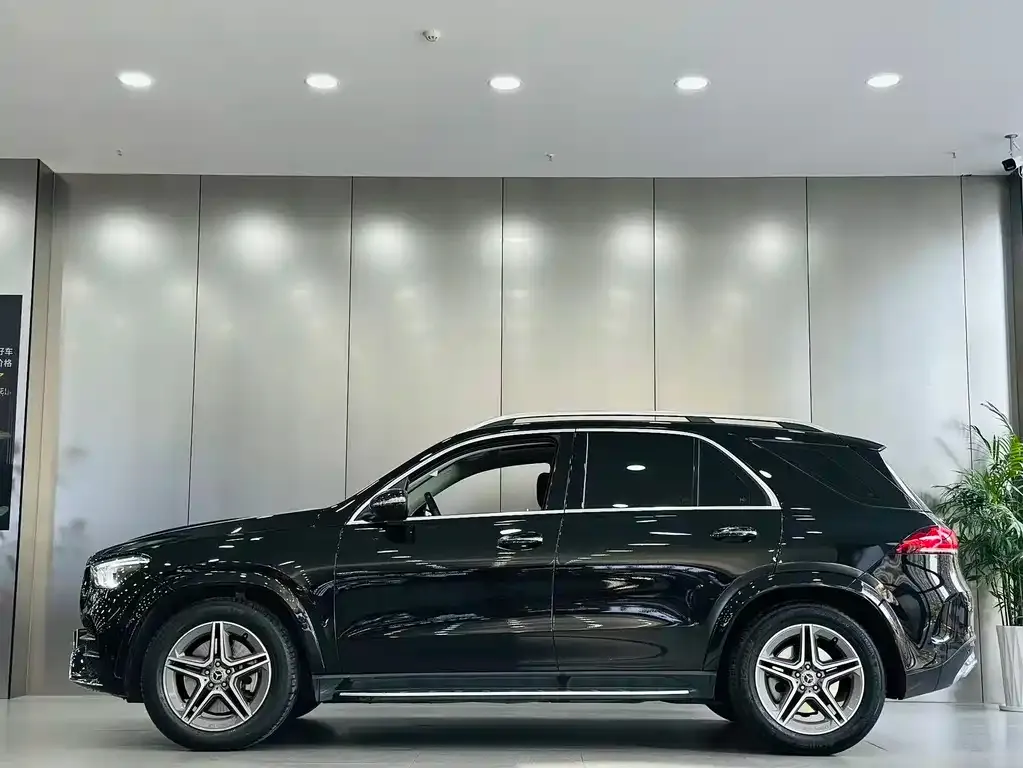 Mercedes-Benz GLE — фото 9