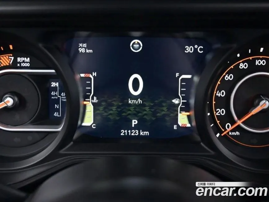 Jeep Wrangler 2024 из KR, фото 8