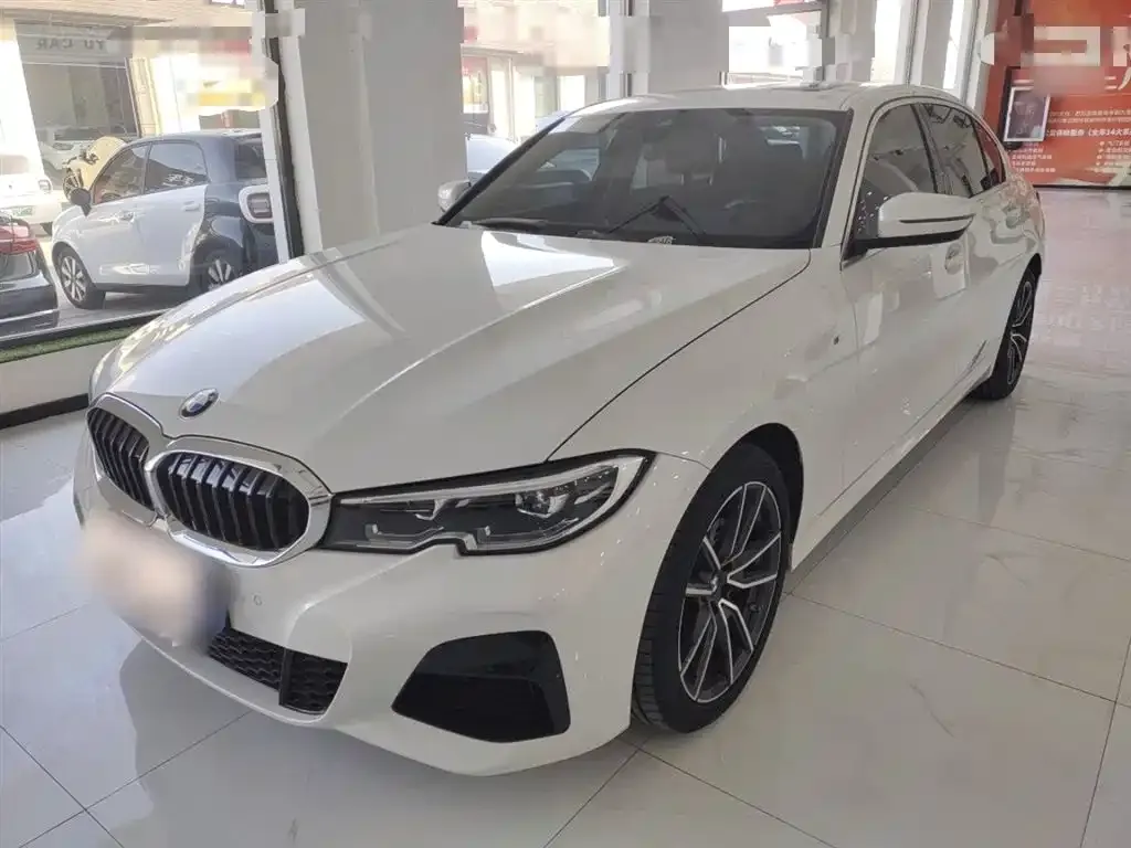 BMW 3 Series 2022 из CN, фото 2