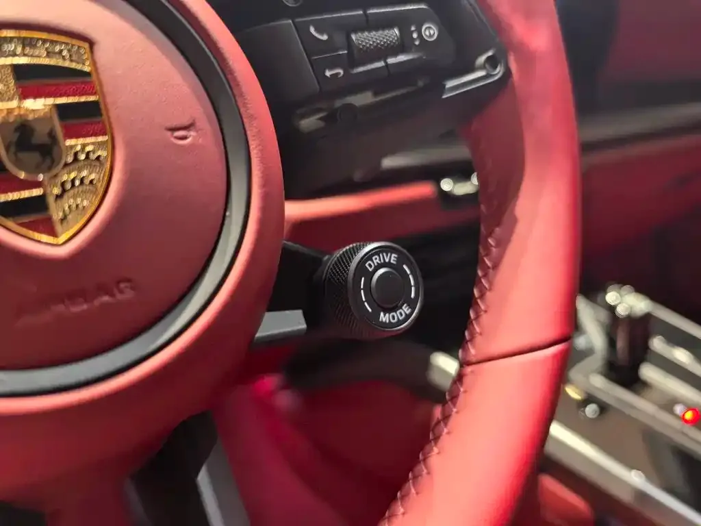 Porsche 911 2024 из CN, фото 10
