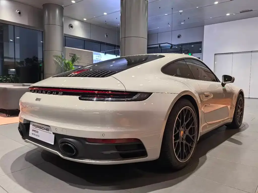 Porsche 911 2024 из CN, фото 3
