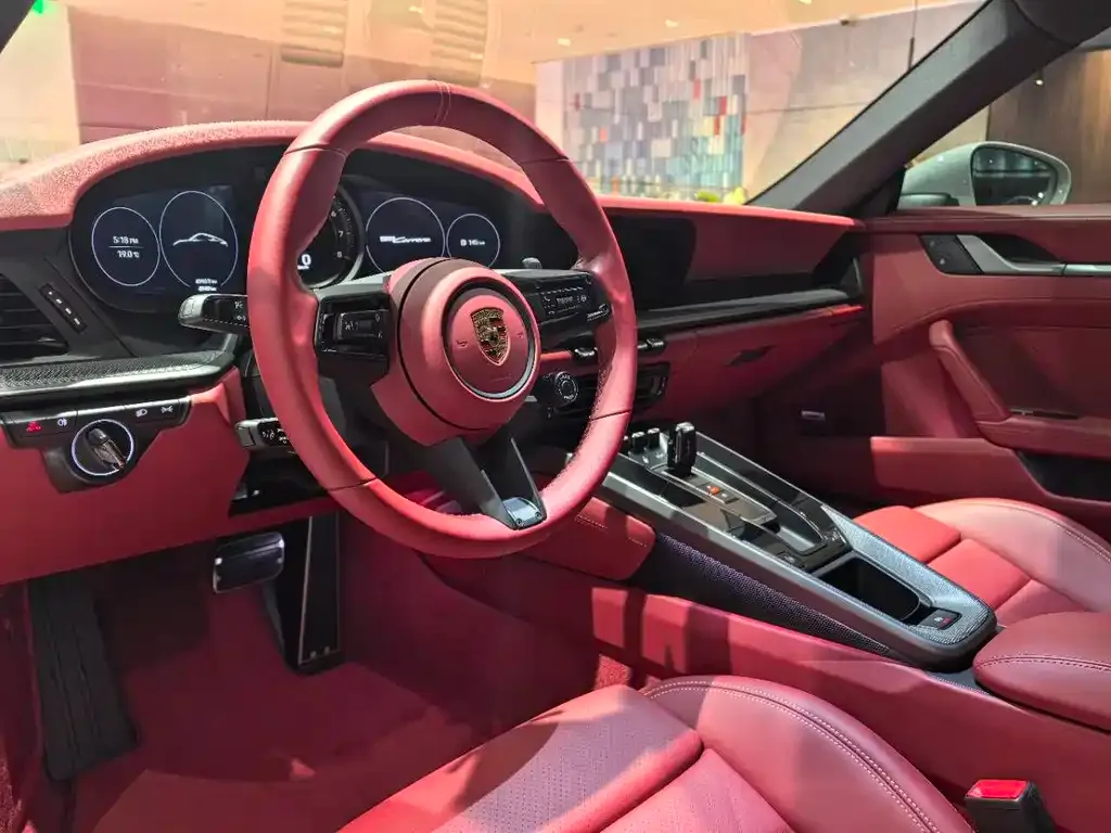 Porsche 911 2024 из CN, фото 6
