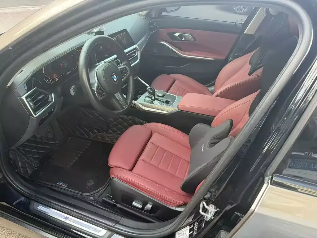 BMW 3 Series 2021 из CN, фото 2