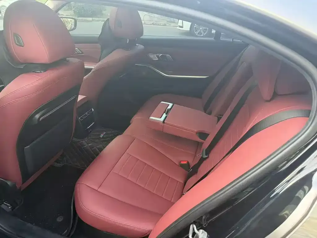 BMW 3 Series 2021 из CN, фото 3