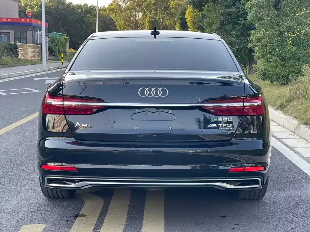Audi A6L — фото 5