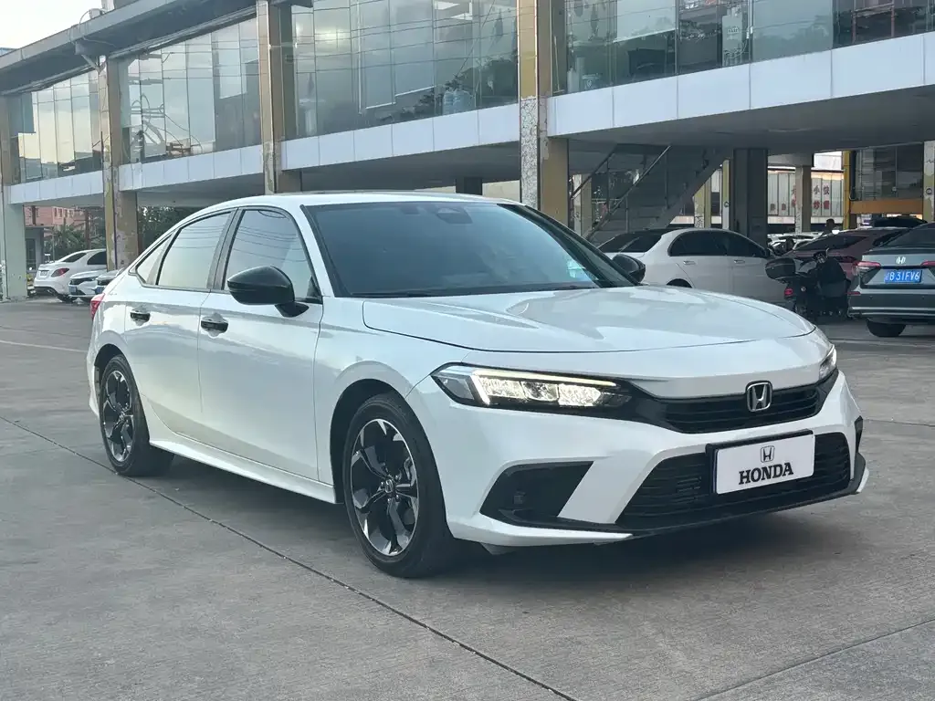 Honda Civic 2025 из CN, фото 3