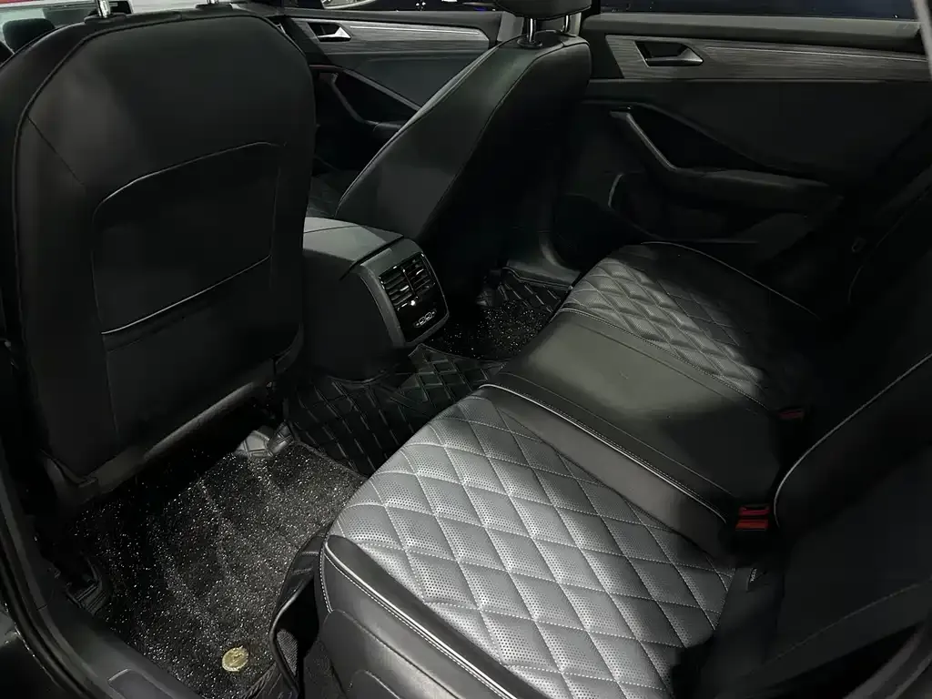 Volkswagen Sagitar 2024 из CN, фото 10