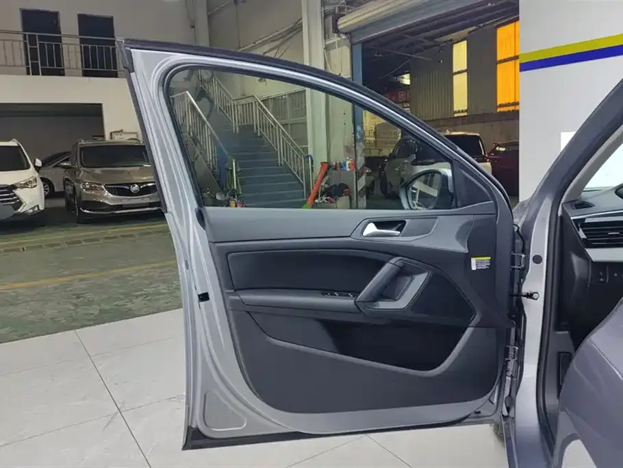 Peugeot 408 2025 из CN, фото 7