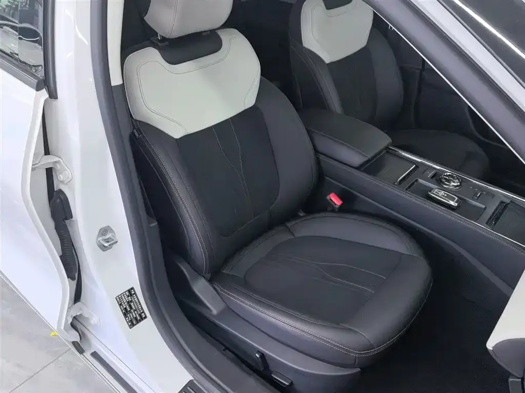 Ford Mondeo 2022 из CN, фото 3