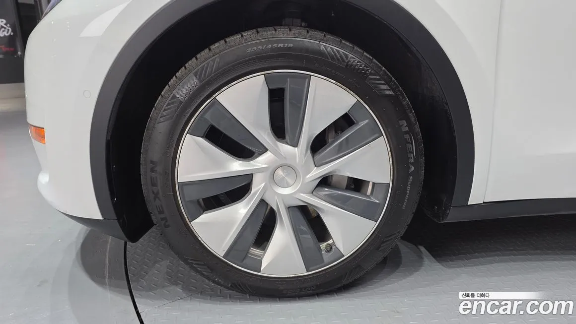 Tesla Model Y 2021 из KR, фото 5