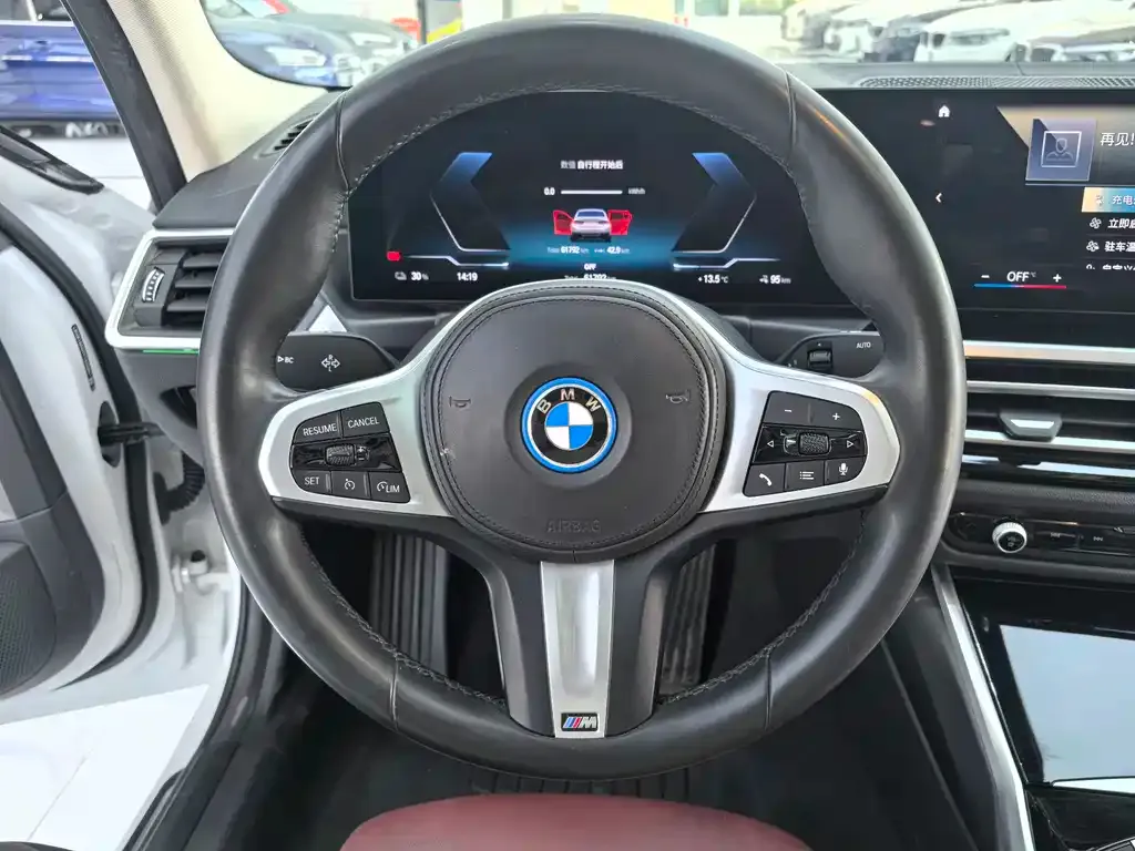 BMW i3 — фото 7
