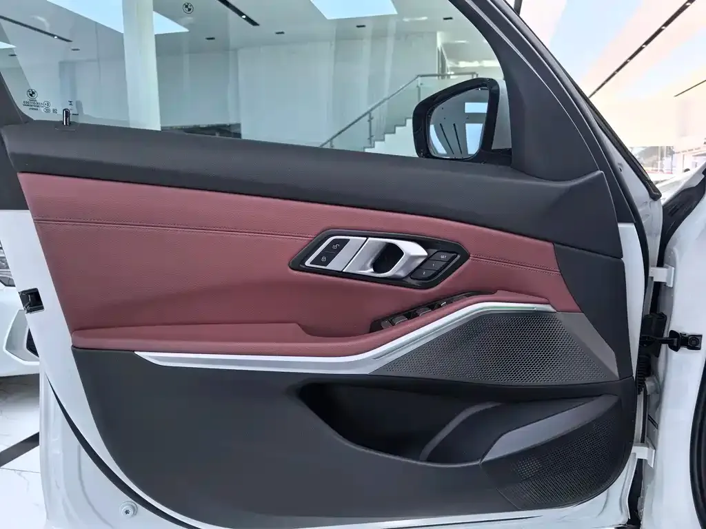 BMW i3 — фото 8