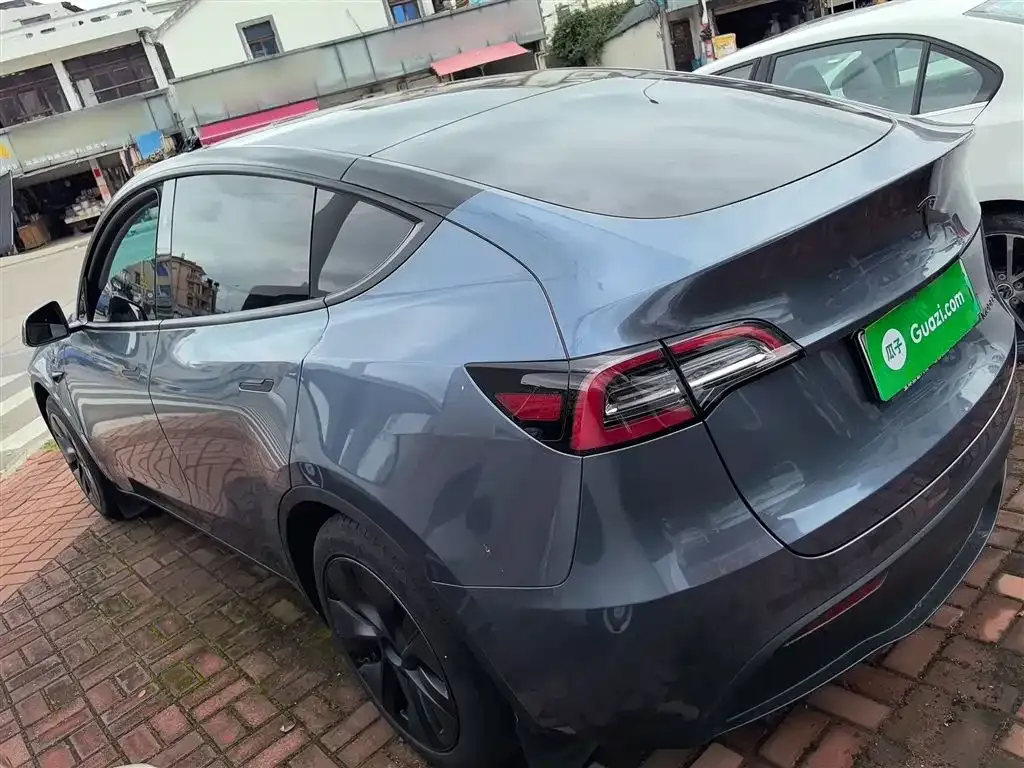 Tesla Model Y 2024 из CN, фото 5