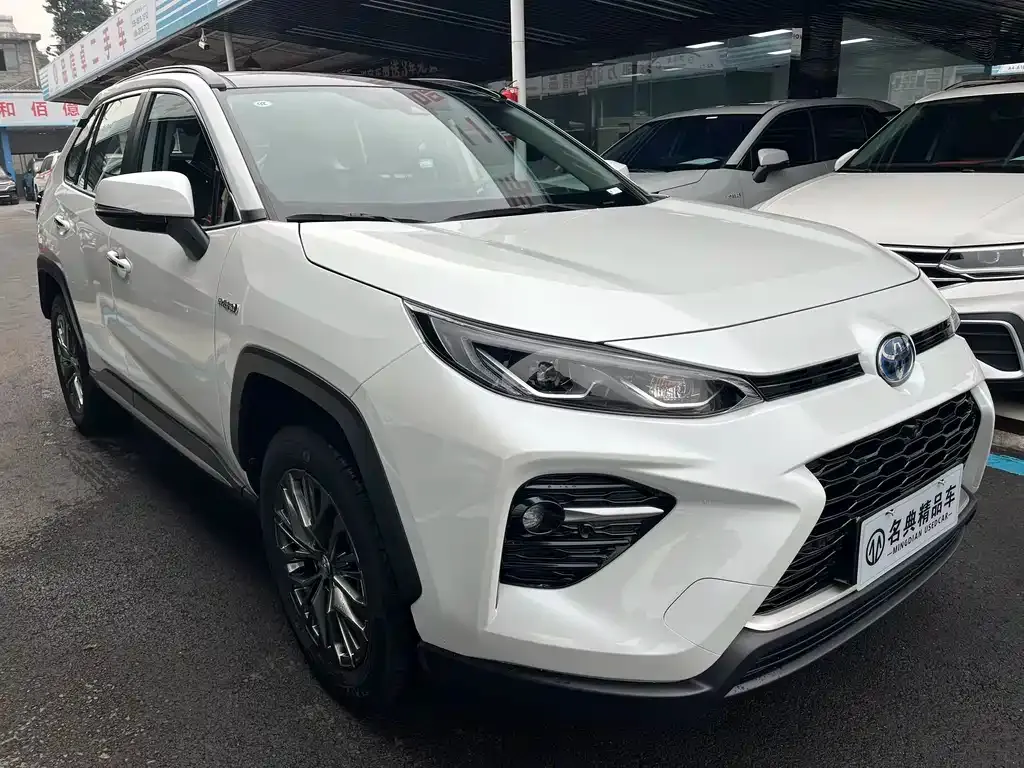 Toyota Wildlander 2023 из CN, фото 3