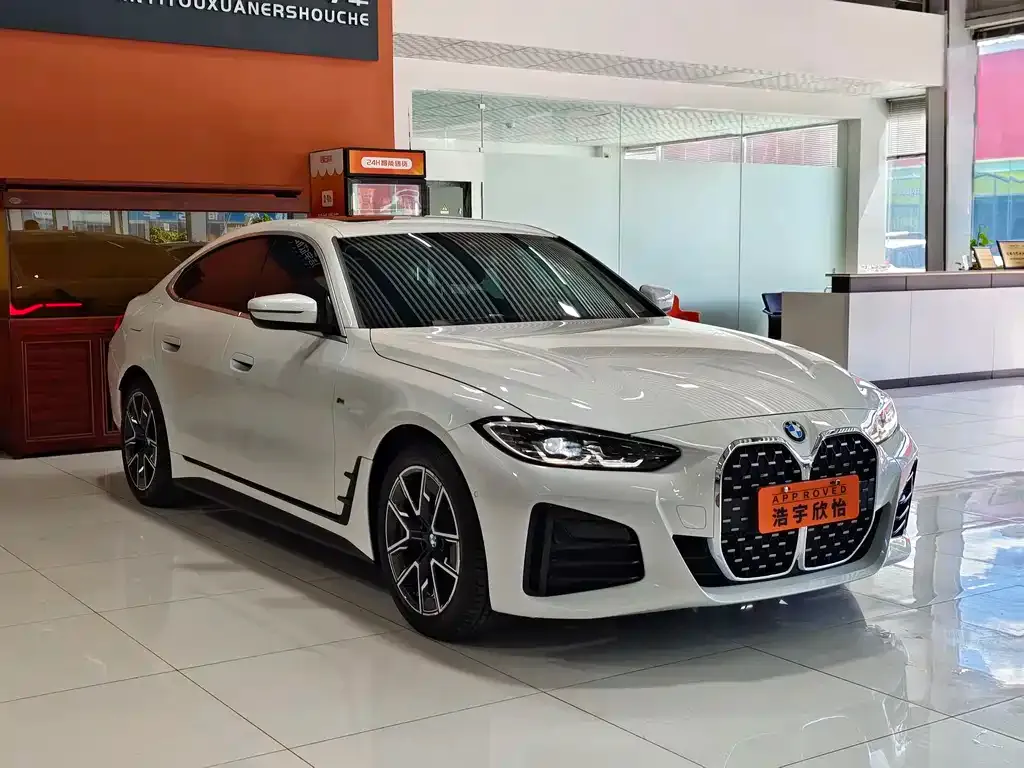BMW 4 Series 2023 из CN, фото 3