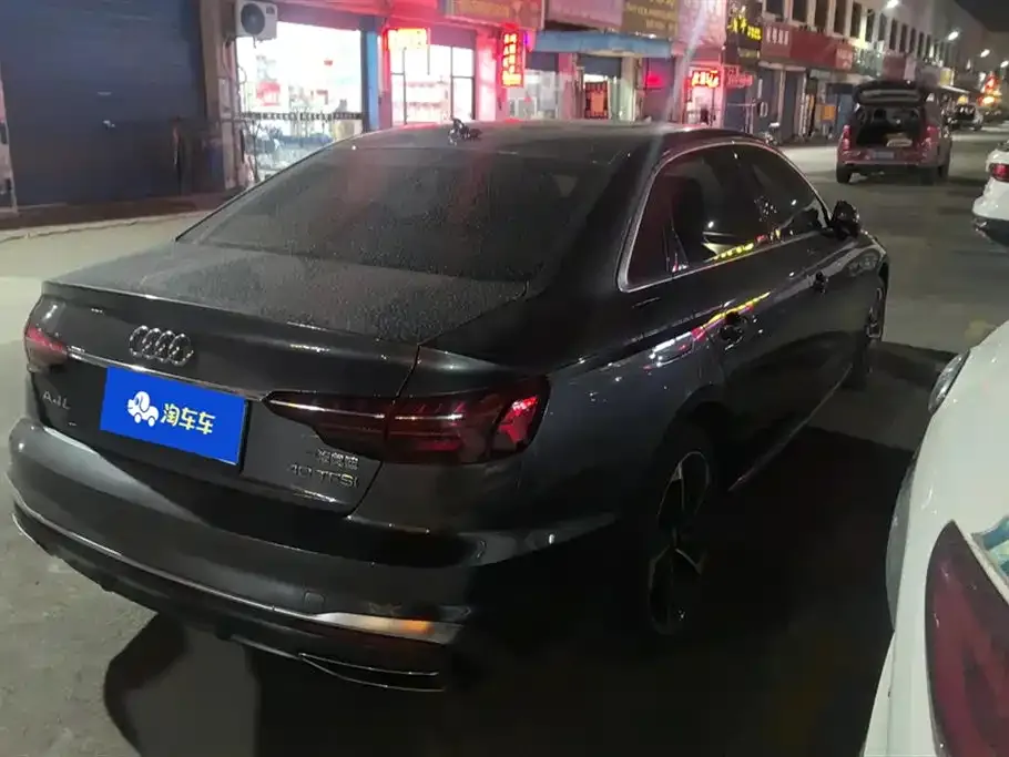 Audi A4L 2022 из CN, фото 3