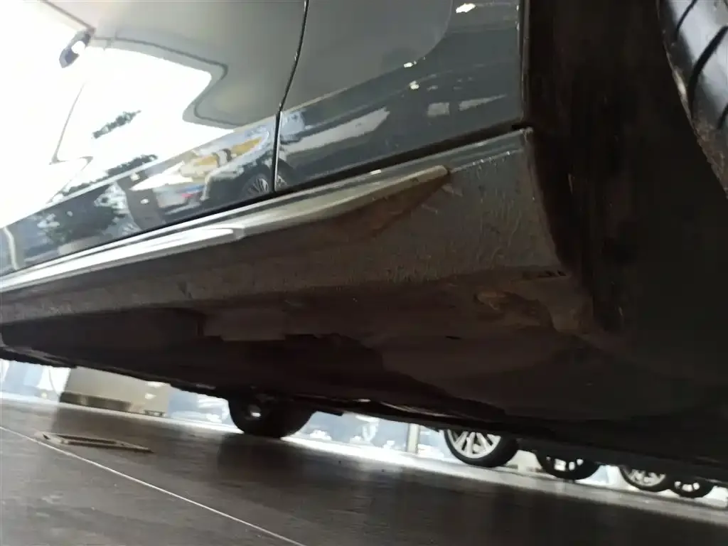 Audi A4L 2022 из CN, фото 2