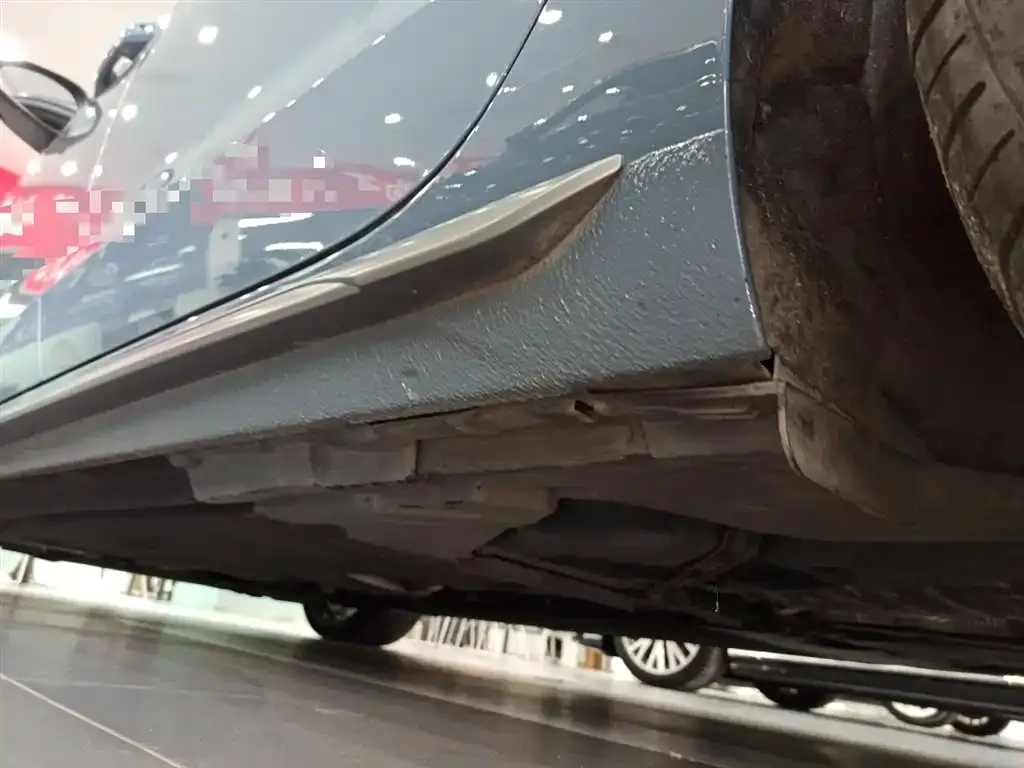 Audi A4L 2022 из CN, фото 6